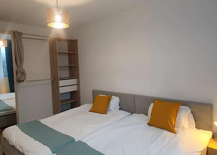 Appartement Aux Portes De Paris, Metro 12